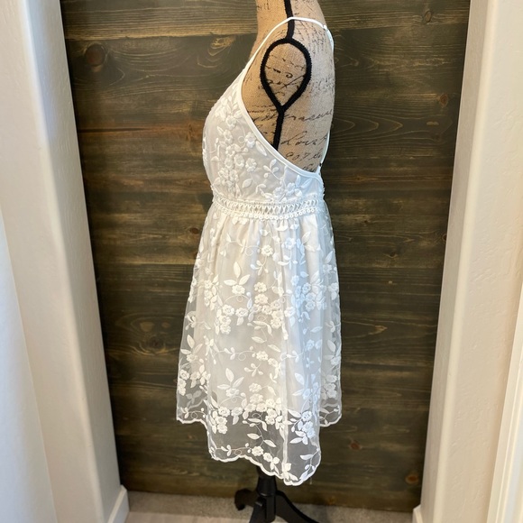New Boho Lace Low Back Mini Spaghetti Strap Deep V Neck Summer Dress - Picture 6 of 11